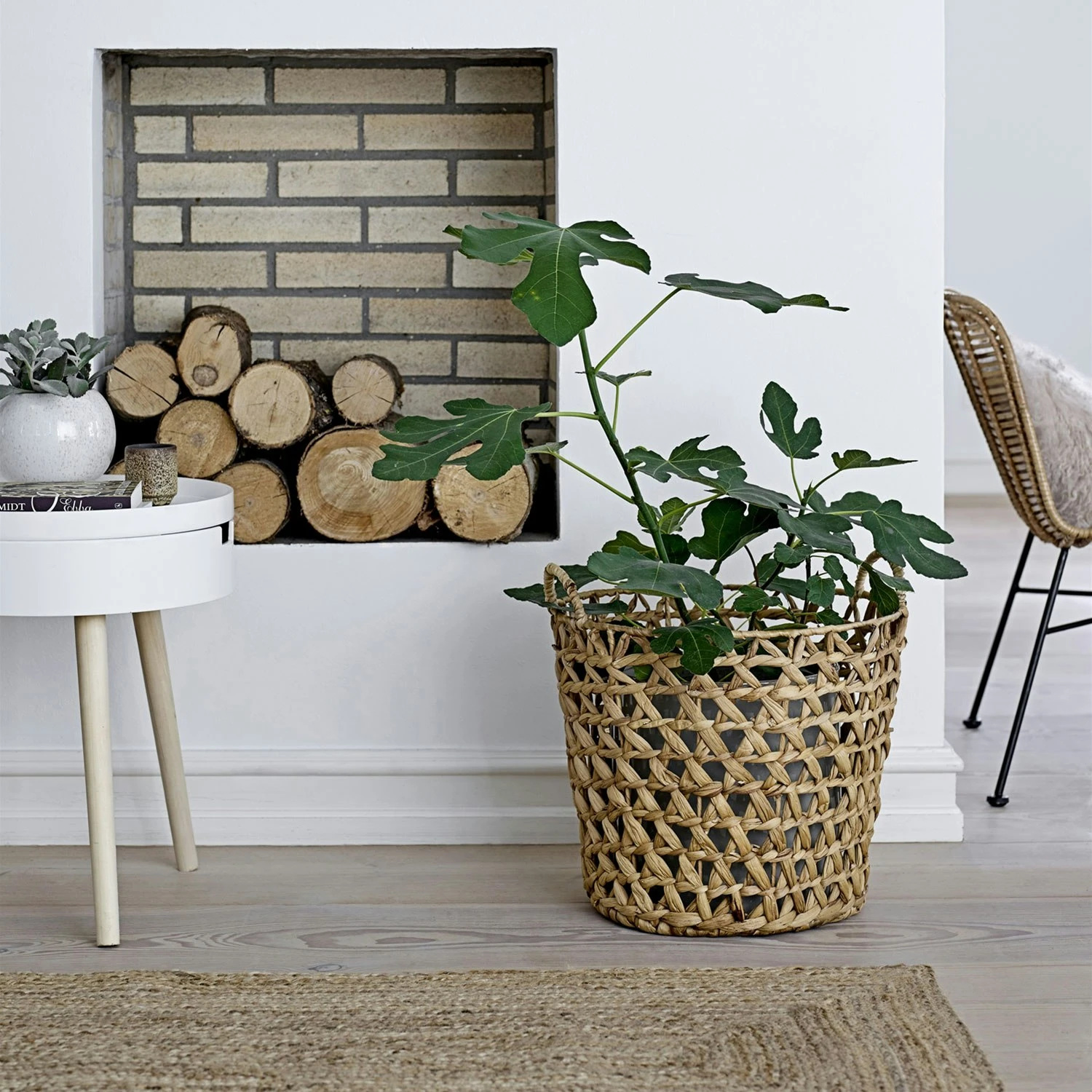 Bloomingville Sideboard H47cm Ø38cm, White 4 Bloomingville Sideboard H47cm Ø38cm, White - Afbeelding 2