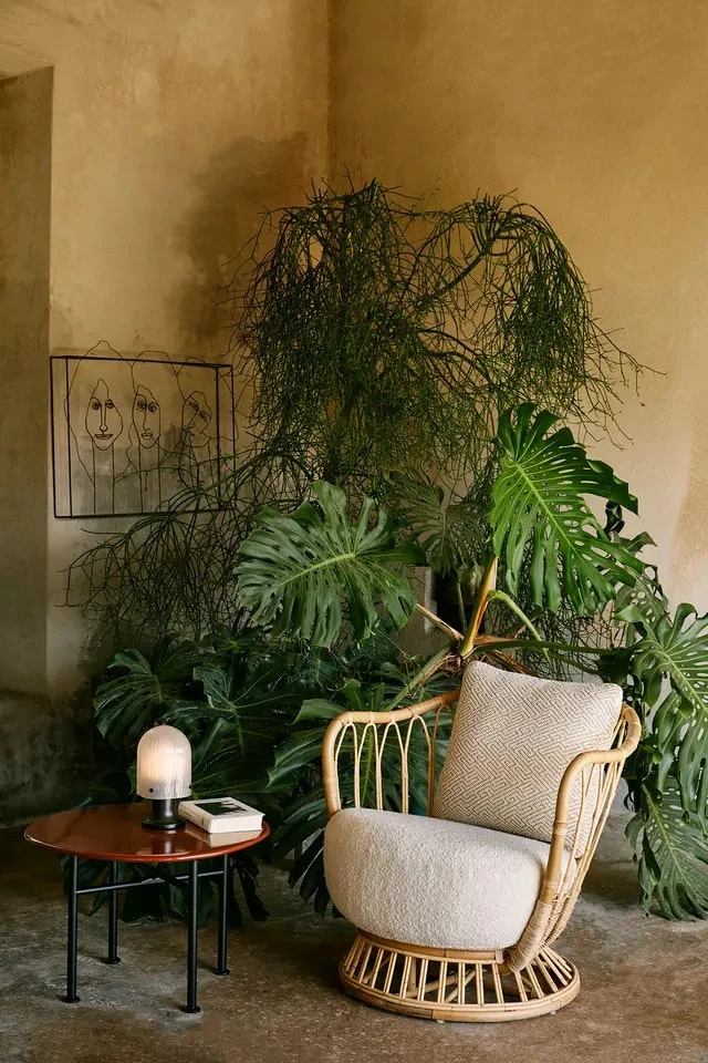 Gubi Carmel Salontafel 60x60 Cm, Rock Red 8 Gubi Carmel Salontafel 60x60 Cm, Rock Red - Afbeelding 6