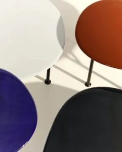 Gubi Carmel Salontafel 75x75 Cm, Semi Matt Clam White 7 Gubi Carmel Salontafel 75x75 Cm, Semi Matt Clam White -Meubelwinkel gubi carmel salontafel 75x75 cm semi matt clam white 1