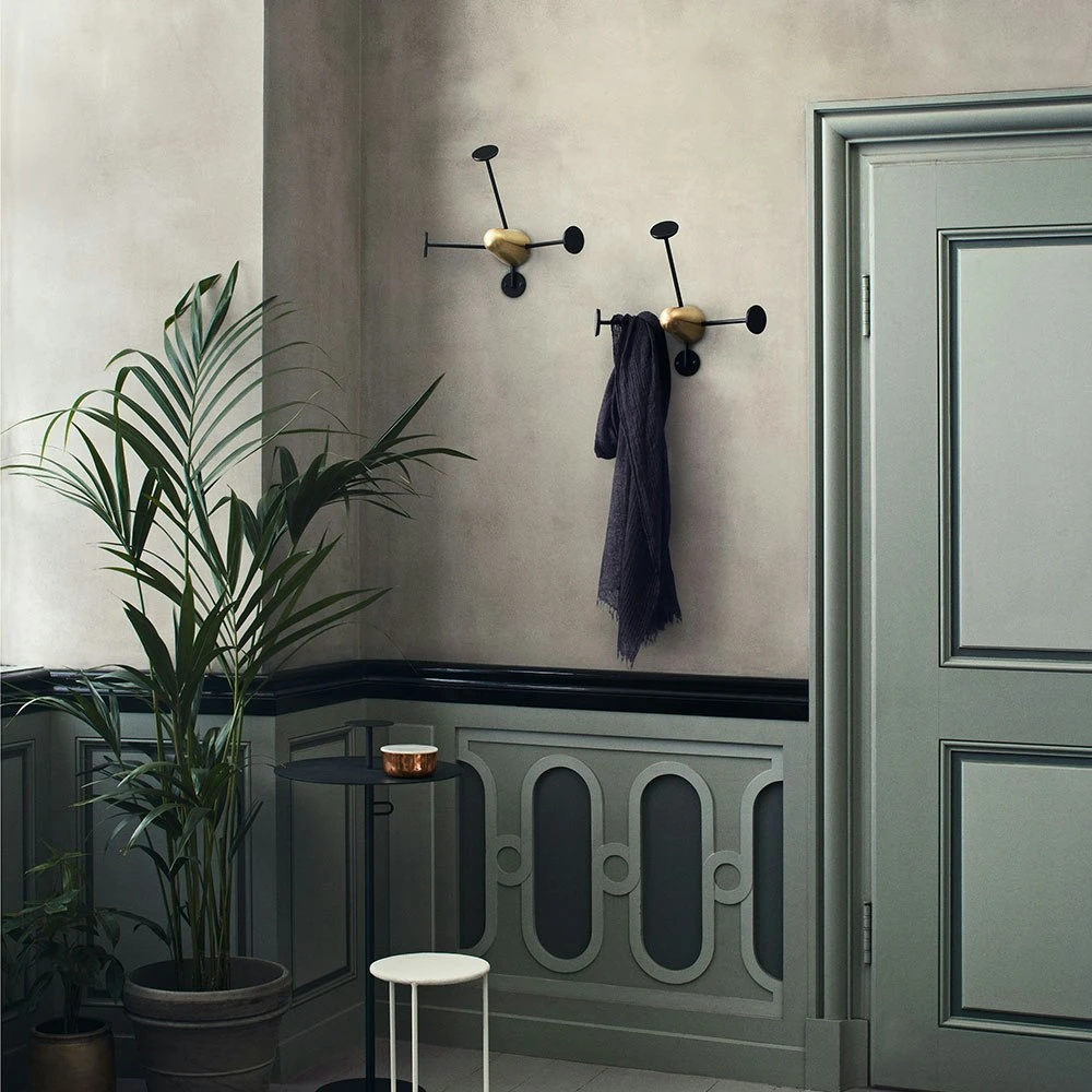 Gubi Matégot Coat Rack, Vintage Red 4 Gubi Matégot Coat Rack, Vintage Red - Afbeelding 2