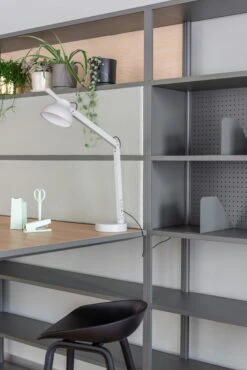 Hay AAS 32 Barkruk Hoog, Gelakt Eiken Op Waterbasis Zwart / Zwart 7 Hay AAS 32 Barkruk Hoog, Gelakt Eiken Op Waterbasis Zwart / Zwart -Meubelwinkel hay aas 32 barkruk hoog gelakt eikenhout op waterbasis 22