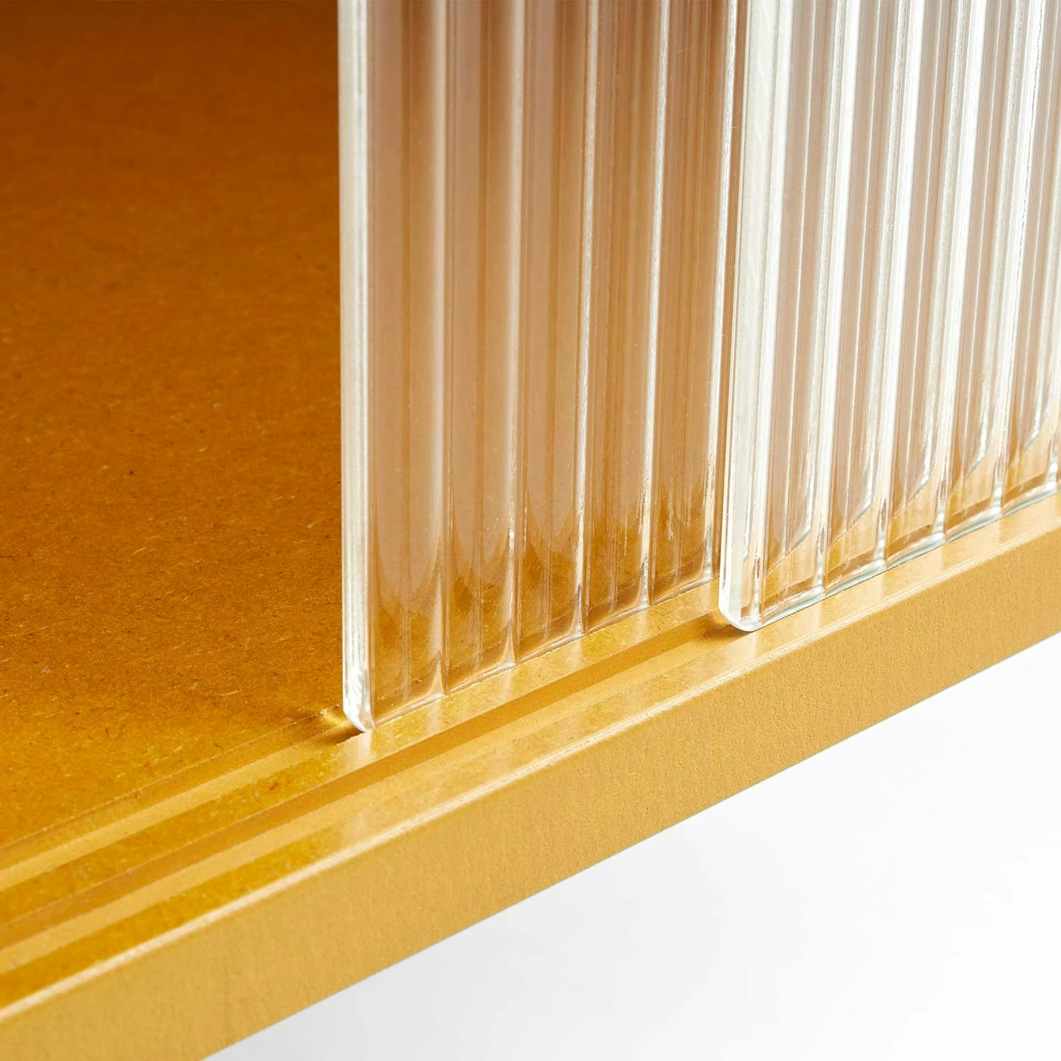 Hay Colour Cabinet Vitrinekast, Glazen Deur / Geel 4 Hay Colour Cabinet Vitrinekast, Glazen Deur / Geel - Afbeelding 2