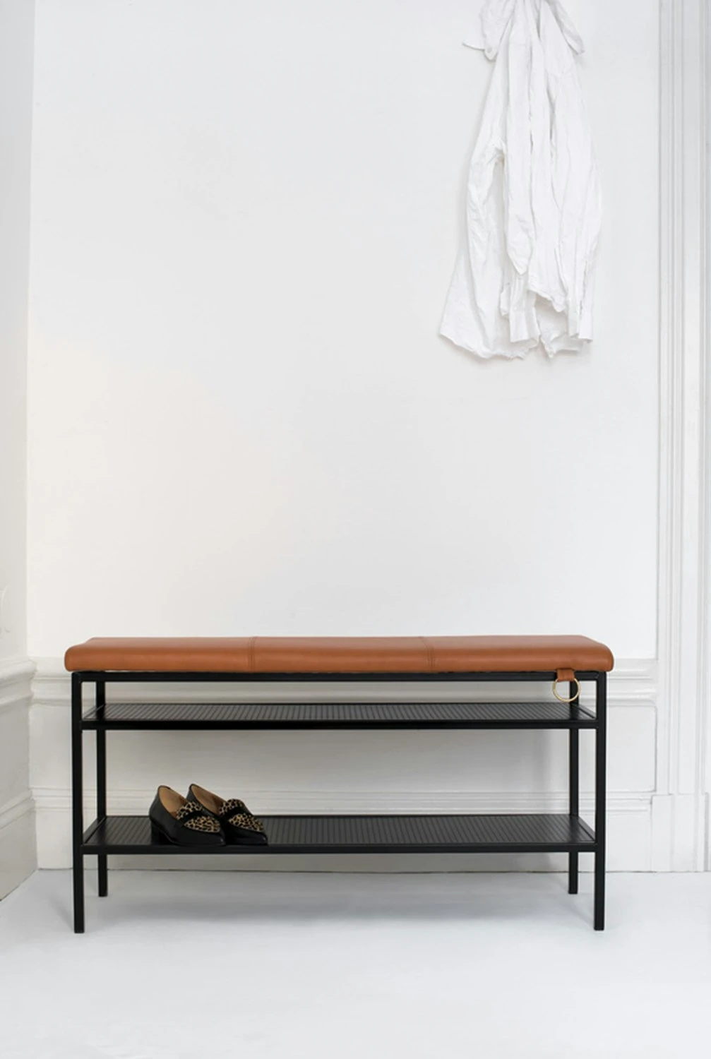 Maze Nancy Bankje, Zwart/Cognac 4 Maze Nancy Bankje, Zwart/Cognac - Afbeelding 2