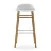 Normann Copenhagen Form Bar Stool Oak Base, 75cm, White -Meubelwinkel normann copenhagen form bar stool oak base 43
