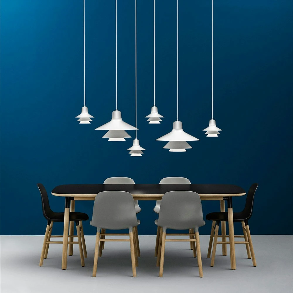 Normann Copenhagen Form Stoel Eiken Frame, Zwart 4 Normann Copenhagen Form Stoel Eiken Frame, Zwart - Afbeelding 2