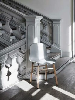 Normann Copenhagen Form Chair Oak Frame, Green -Meubelwinkel normann copenhagen form chair oak frame 14 1